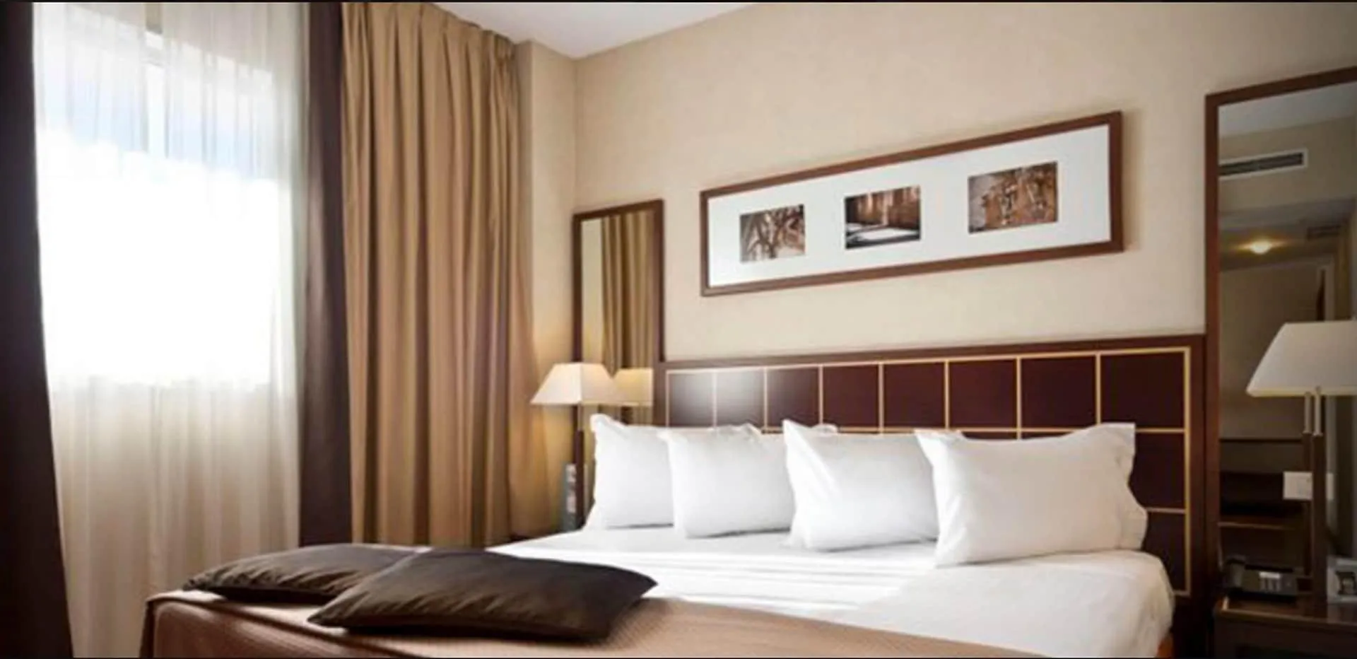 Eurostars Toledo Otel 4*,  İspanya